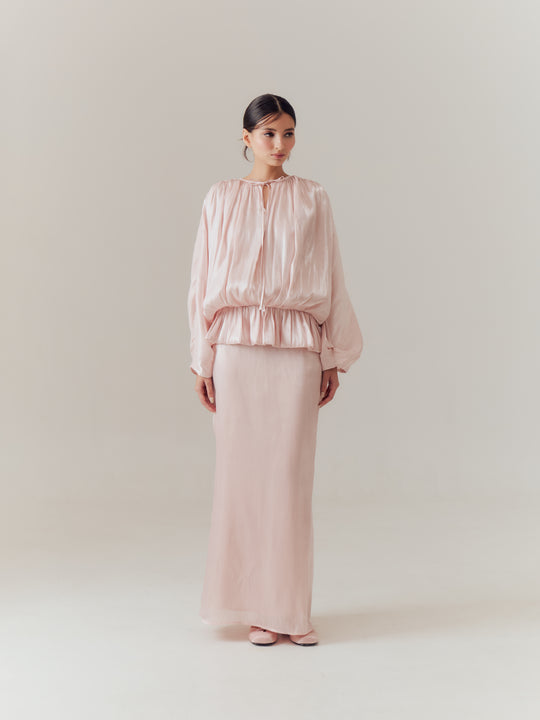 Isla Kurung in Blush
