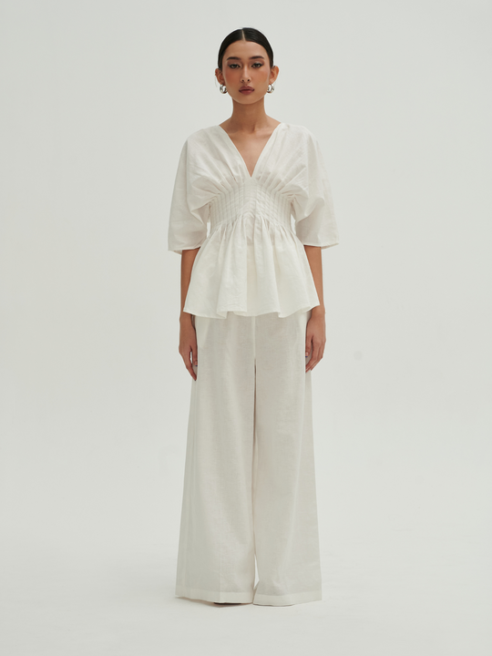 Nia     Top    in     EggShell