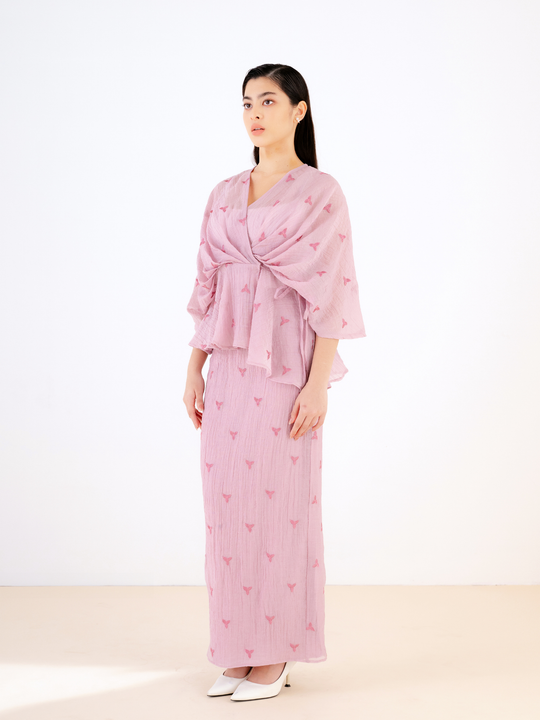 Mekar     Kurung     in    Pink
