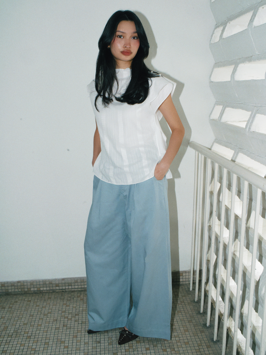 Romi Jeans in Light Blue