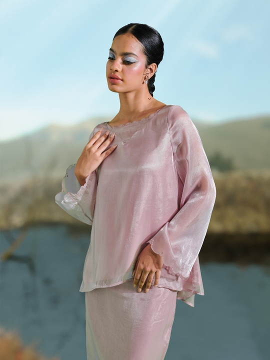 Chanda Kurung in Soft Blush