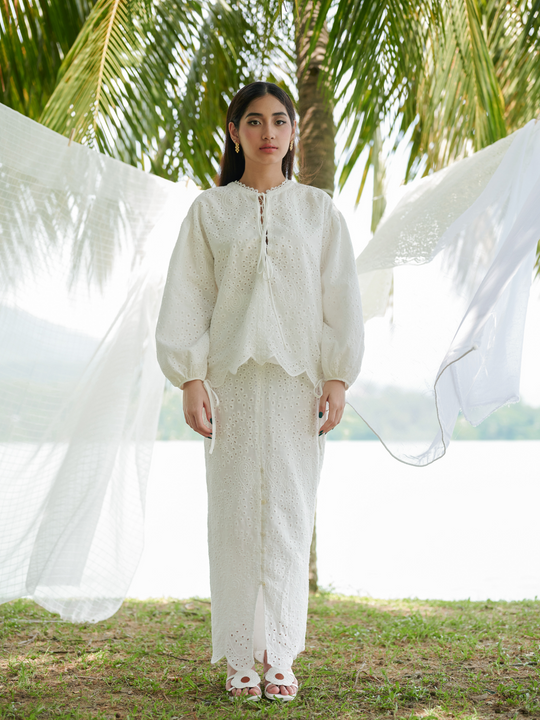 Ratna Kurung set in Cotton Lace