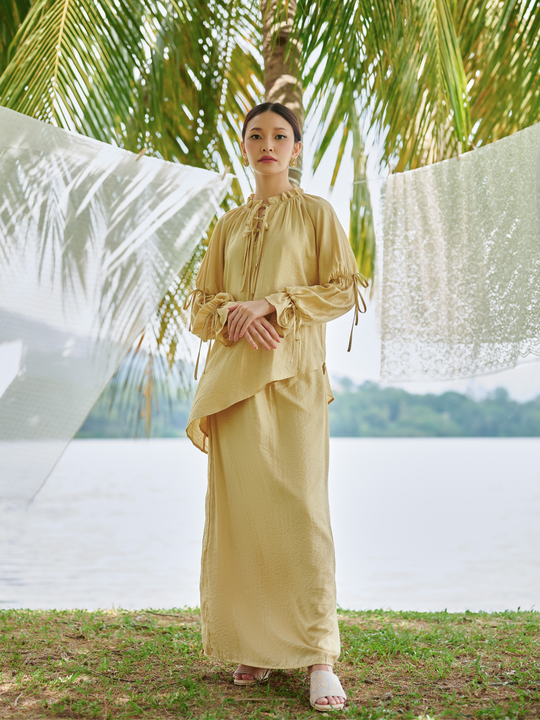 Mawar Kurung set in Lemon