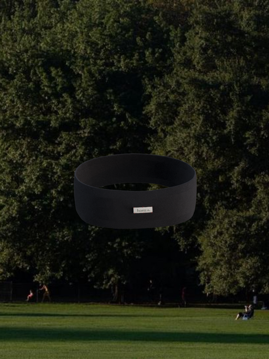 The Hanya Club Sweatband in Black