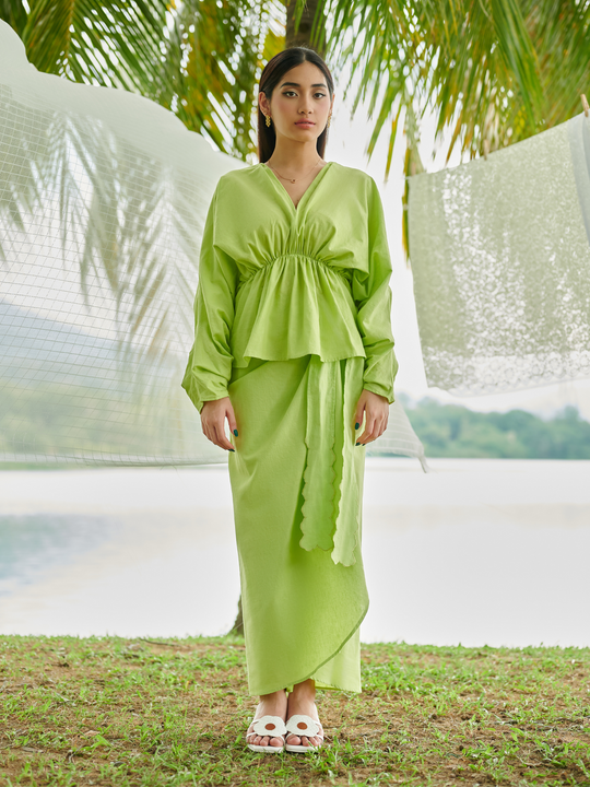 Dahlia Linen Top in Lime