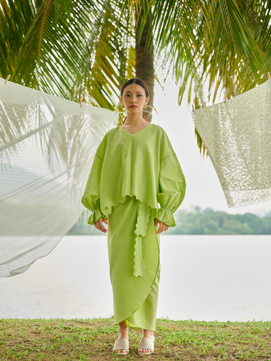 Dayang Linen Top in Lime
