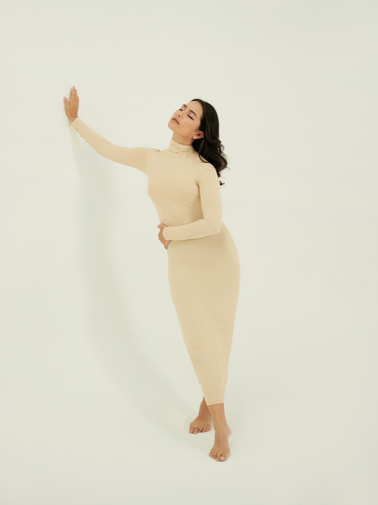 The Slim Dress in Porcelain